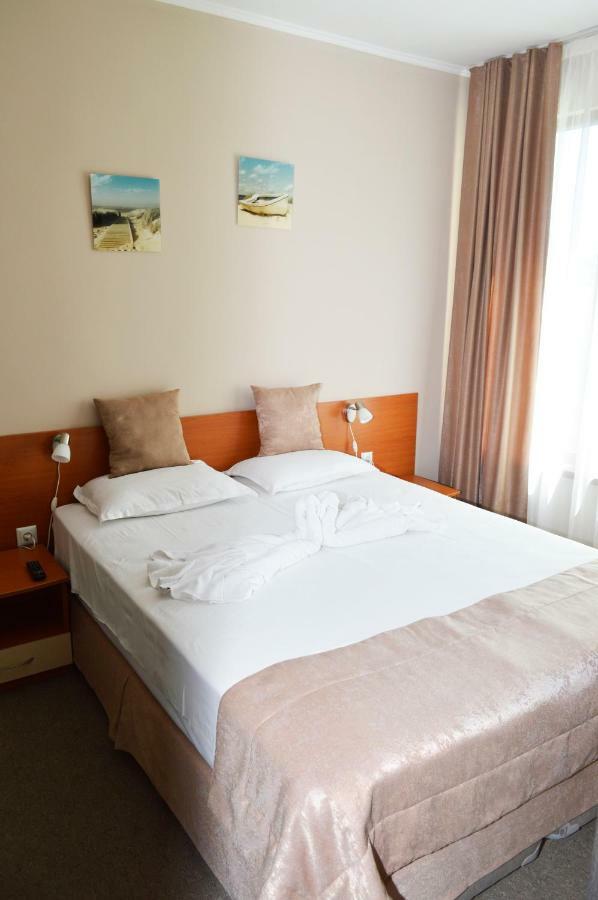 Paradise Hotel&Relax Center Pomorie Exterior foto
